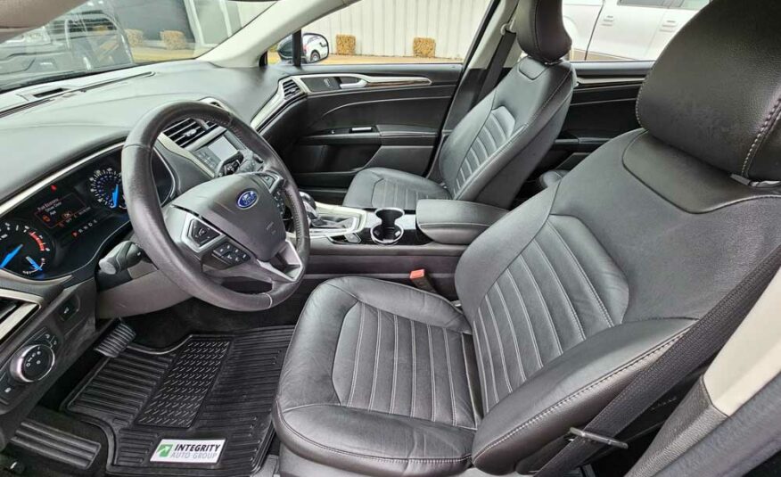 2016 Ford Fusion SE – Stock # 101770