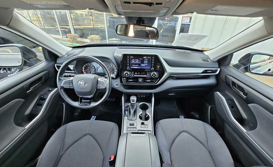 2021 Toyota Highlander LE AWD – Stock # 539315