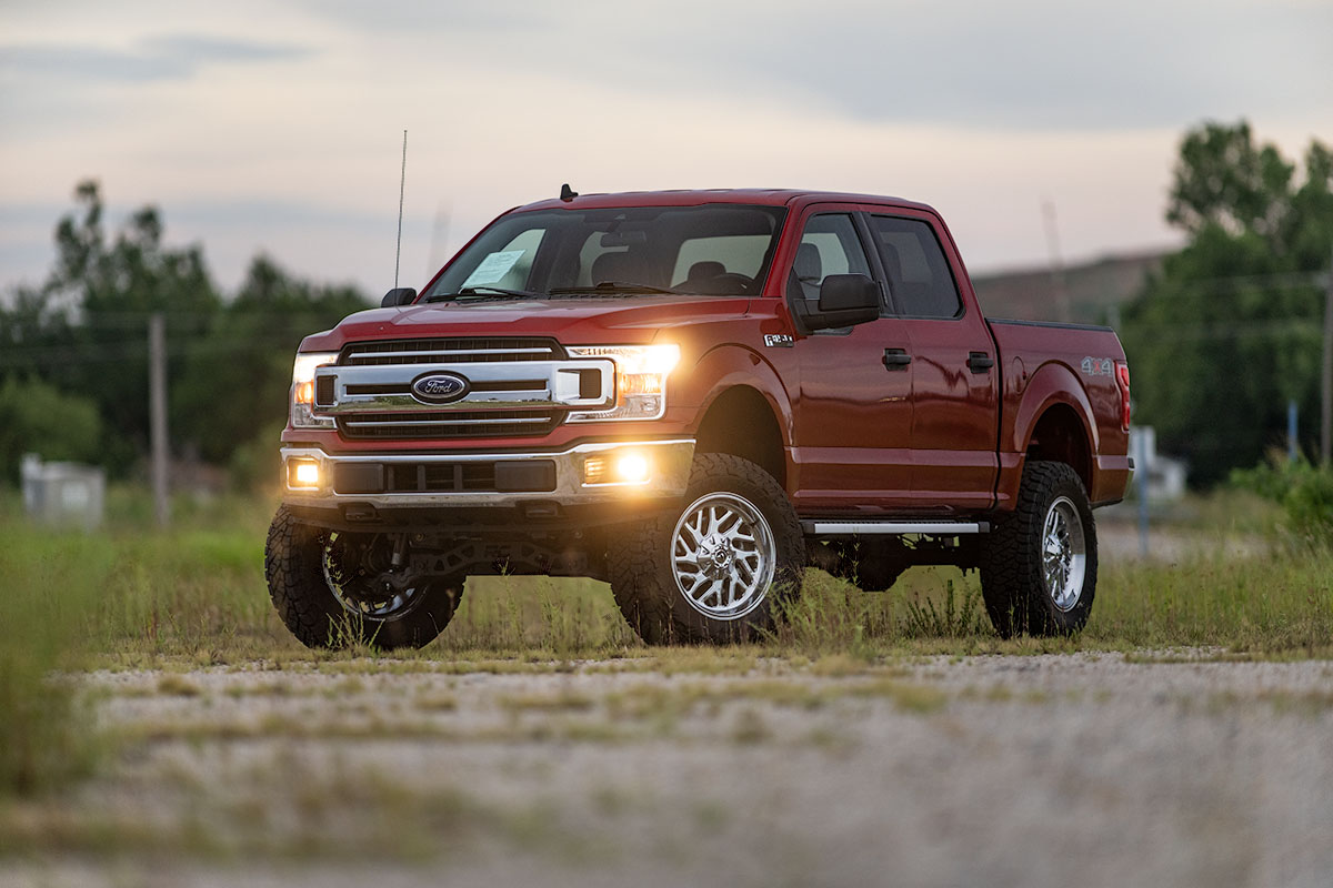 E69580 2020 Ford F-150 XLT 4WD Red LR | Integrity Auto Finance