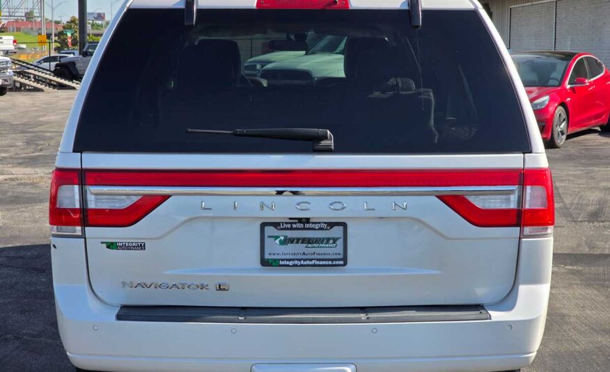 2017 Lincoln Navigator L – Stock # L01414T