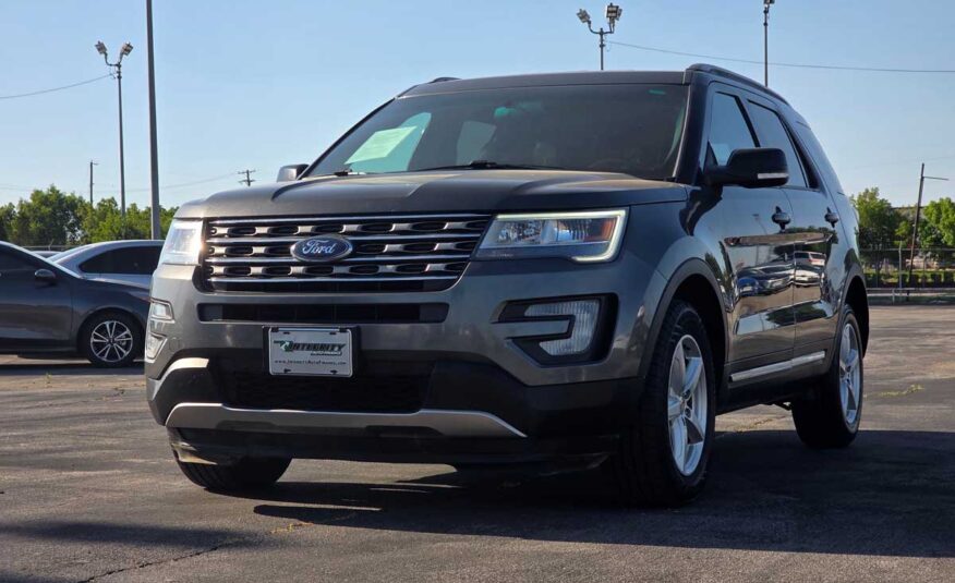 2017 Ford Explorer XLT 4WD – Stock # A22600R1