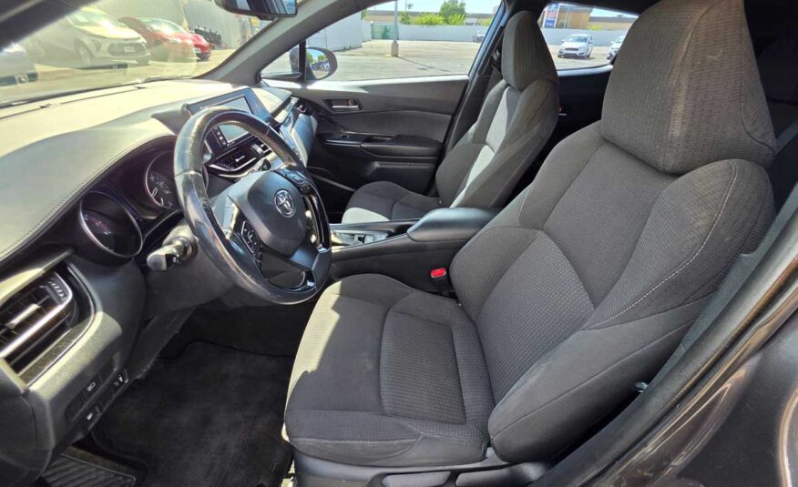 2018 TOYOTA C-HR XLE – Stock # 049103R1