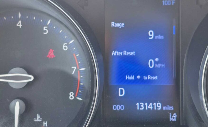 2018 TOYOTA C-HR XLE – Stock # 049103R1